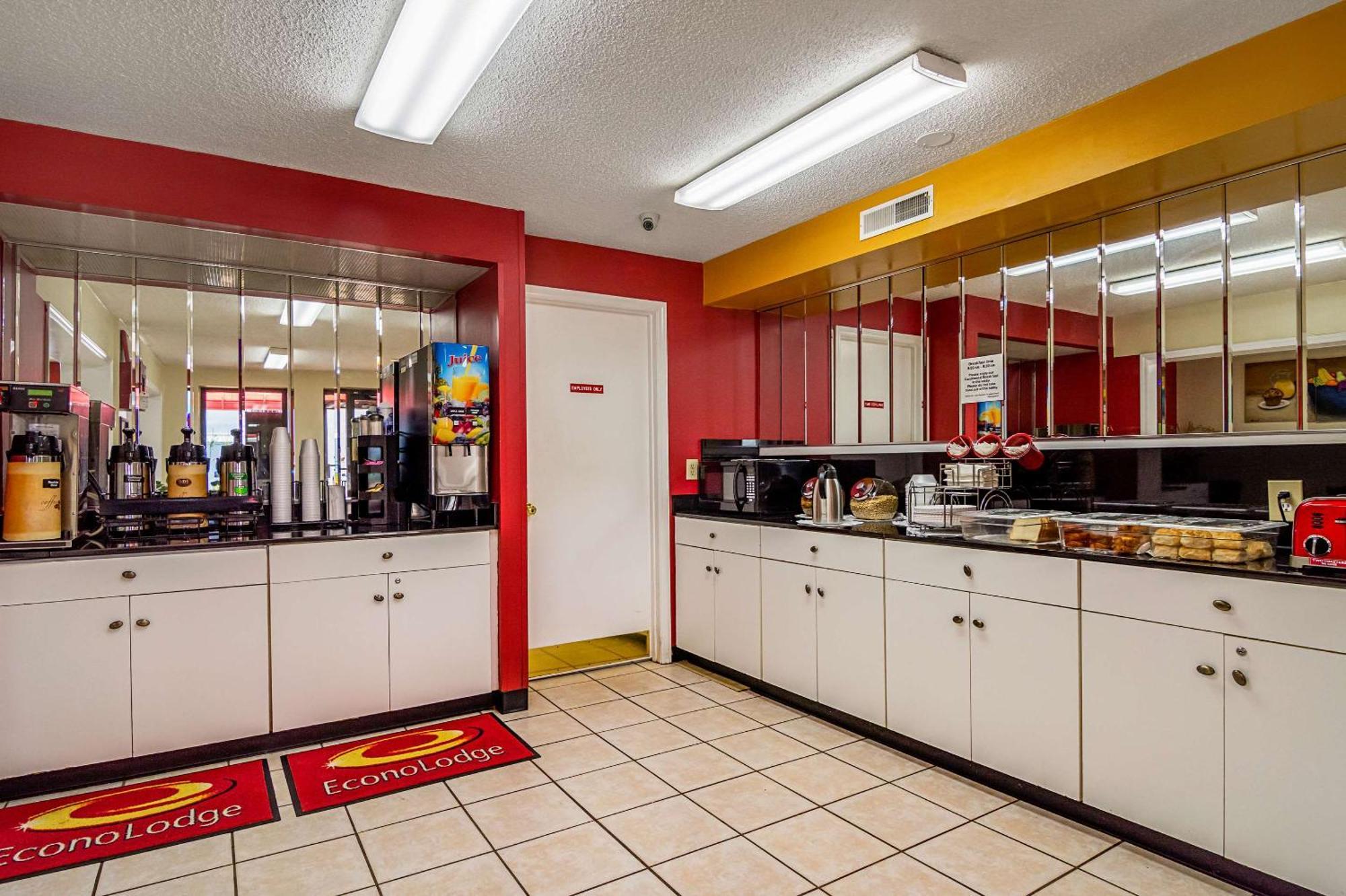 Econo Lodge Research Triangle Park Durham Eksteriør billede